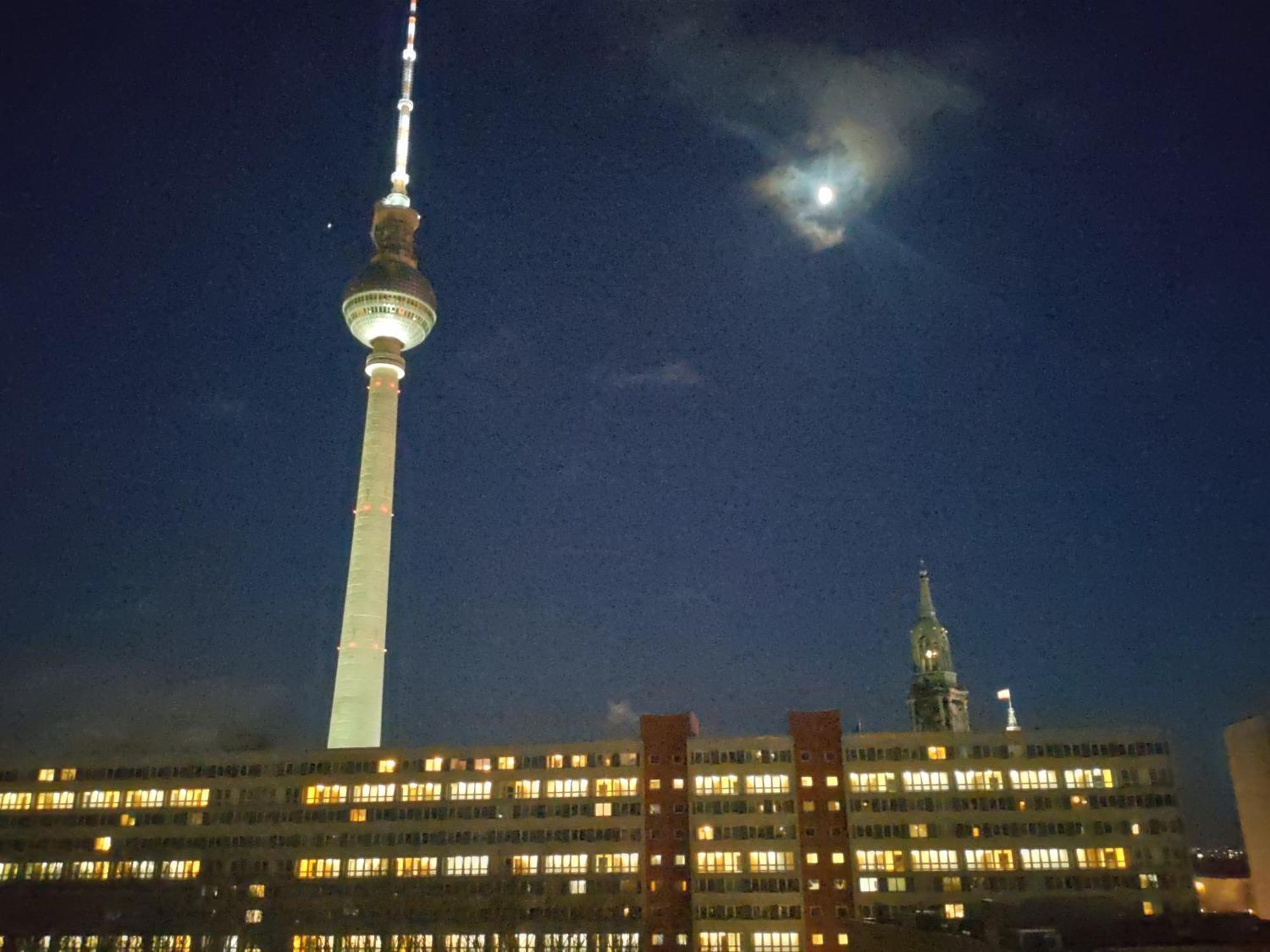 Mitte Von Mitte - Blick Auf Den Turm Leilighet Berlin Eksteriør bilde